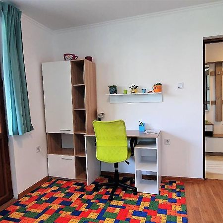 Albisto Dragalevtsi Luxury Apartments Szófia Szoba fotó